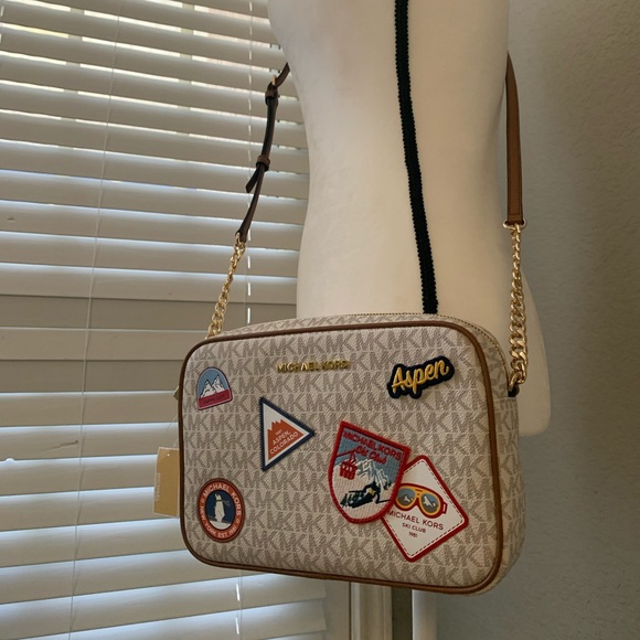 Aspen ♥️ new MK large Crossbody - Picture 3 of 8